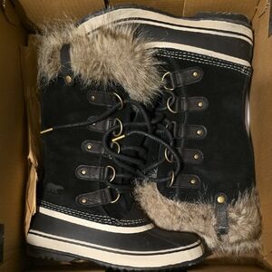 Sorel Black and Cream Fur-Trimmed Boots